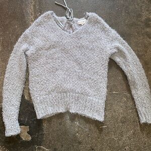 Lace Back Sweater 🌟